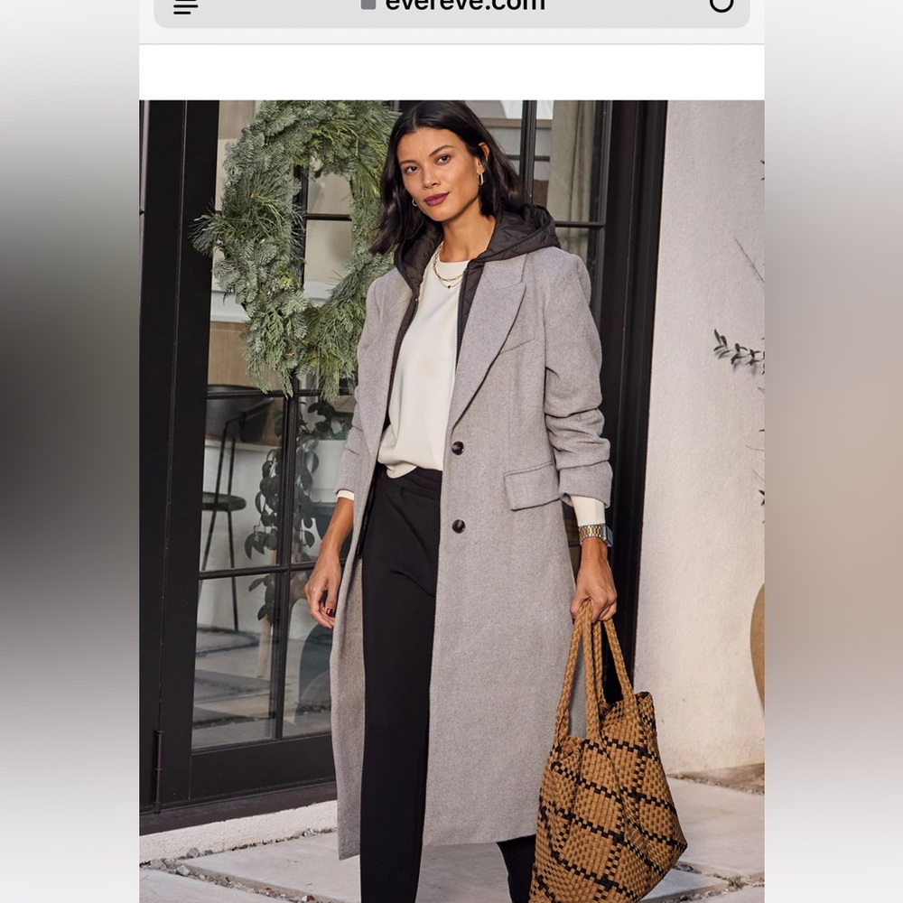 NWT!! Evereve Jamie Quilted Hooded Coat Medium